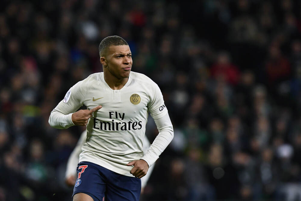 认知高的人, 在降维打击;认知低的人, 在盲人摸象